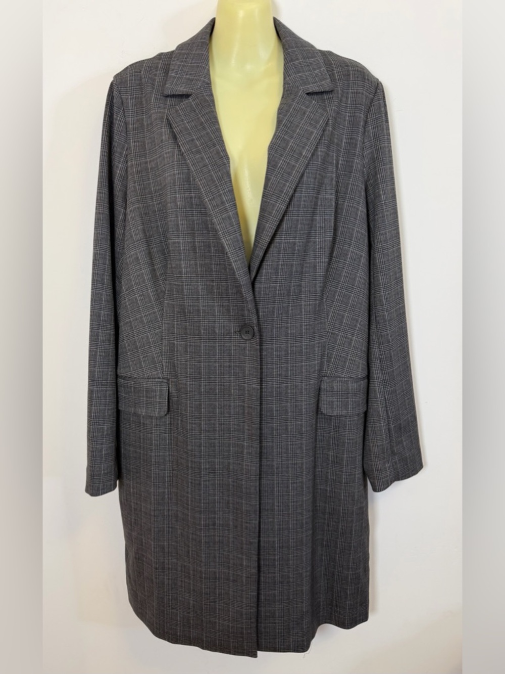 Adrianna Papell Gray Plaid Single-Button Long Line Blazer